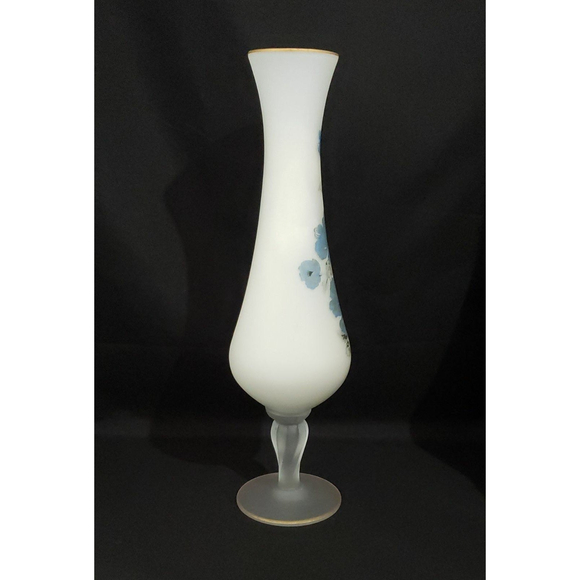 Elegant Vintage Art Glass Bud Vase with Hand-Painted Satin Frosted Blue Floral - Picture 3 of 8